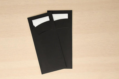 Bestekzakje pochette zwart met wit servet